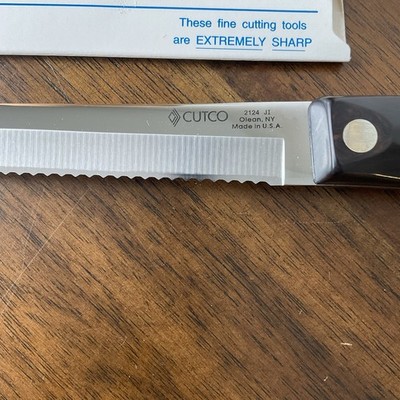 CUTCO 7-3/4'' Petite Slicer 2124 NEW *Serrated Double-D Edge* Classic Handle