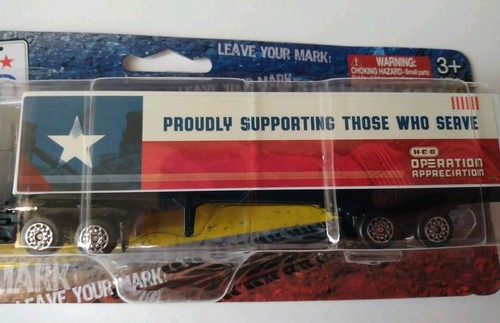 Lot Of 3 Diecast H-E-B HEB Truck Highway Hauler Tractor Trailers Toy 1/64 NEW - Picture 3 of 8
