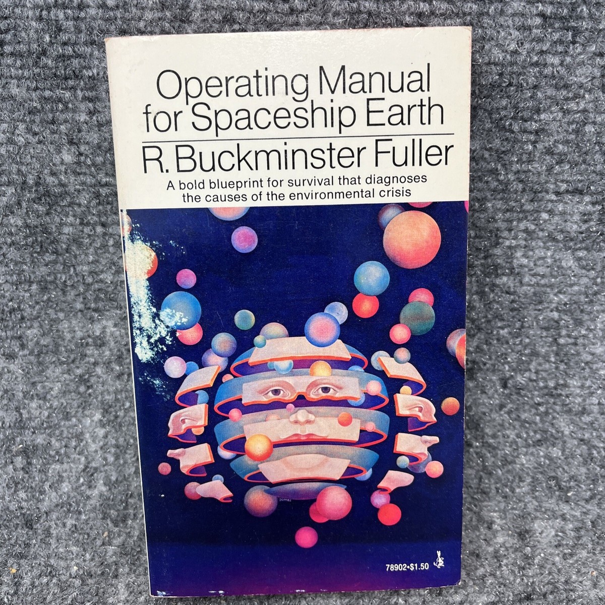 洋書 Operating Manual for Spaceship Earth Operating Manual For Spaceship Earth - Buckminster Fuller