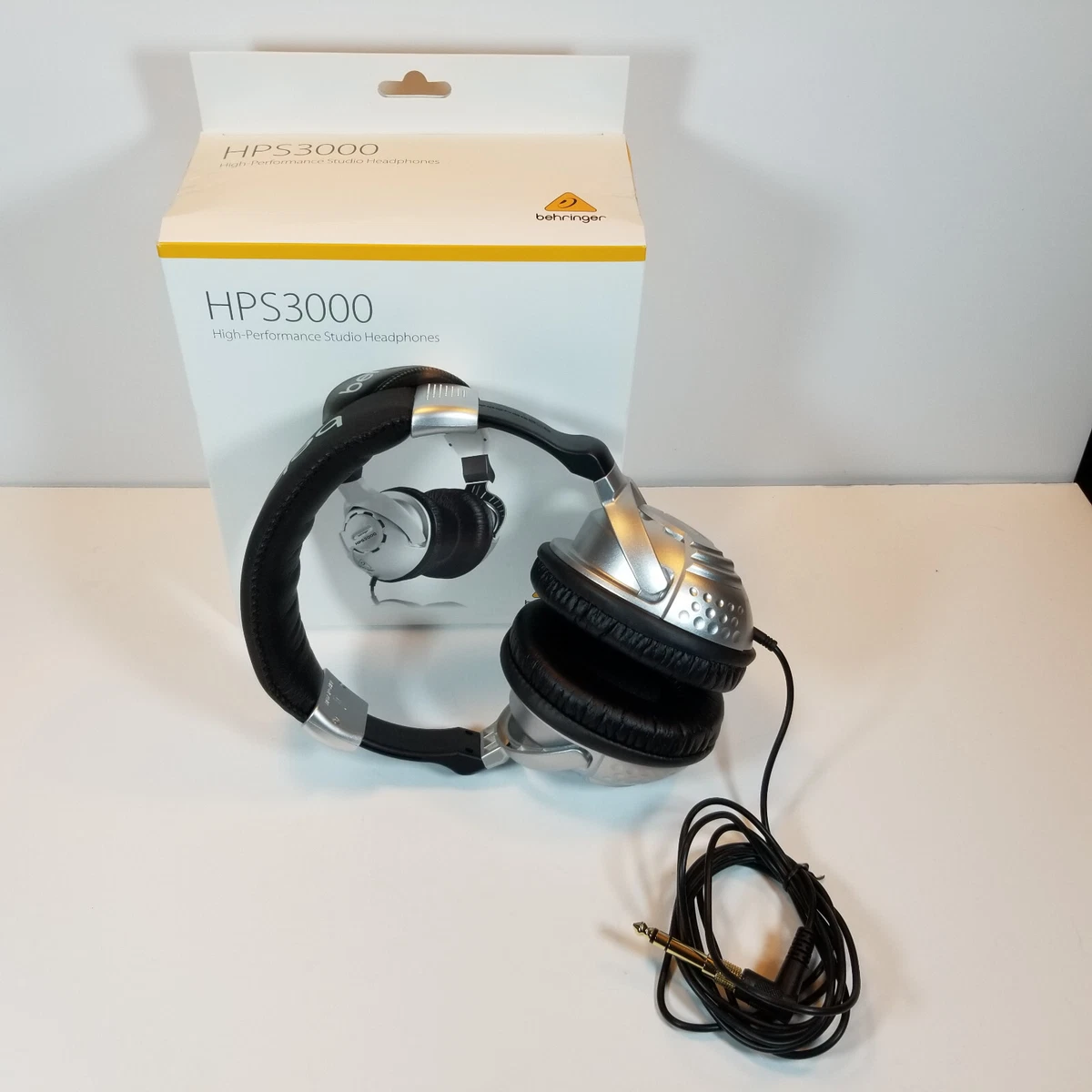 Behringer HPS3000 Studio Over Ear Headphones