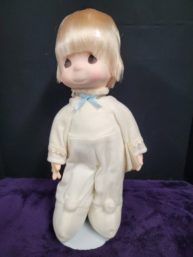 Precious Moments "Jesus Loves Me" Boy and Girl (16” Tall) - Picture 4 of 22