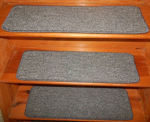 13 Step 9'' x 30'' + 1 Landing 28" x 30" Woven Nylon Stair Treads - Picture 2 of 4
