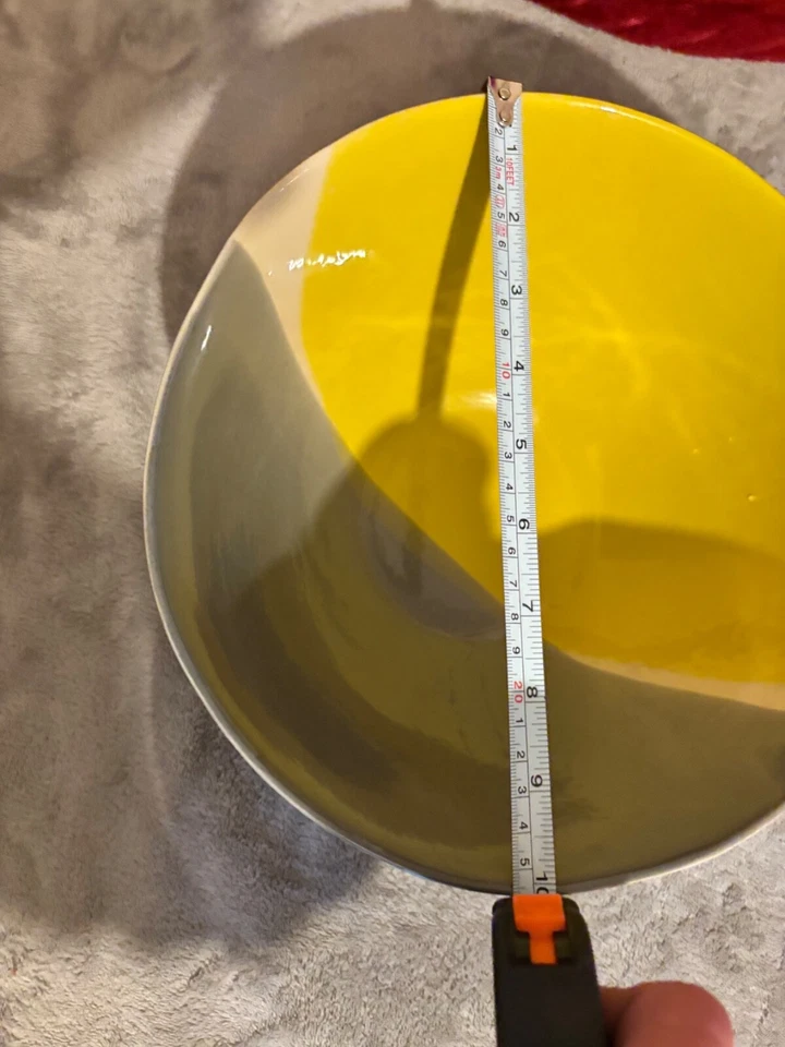 ENSALADERA MODERNA CAJA Y BARRIL 10" ONDA LIGERA REDONDA AMARILLO Y GRIS Foto 3 de 4