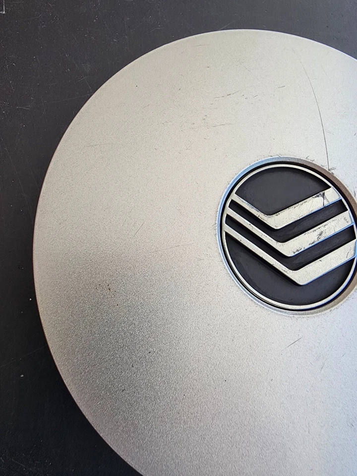 Центральный колпак ступицы колеса 1995-1996 MERMERCURY MYSTIQUE OEM V95BB-1130 - Изображение 3 из 4