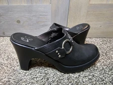 Y2k Fashion Bug Clogs sz 9.5