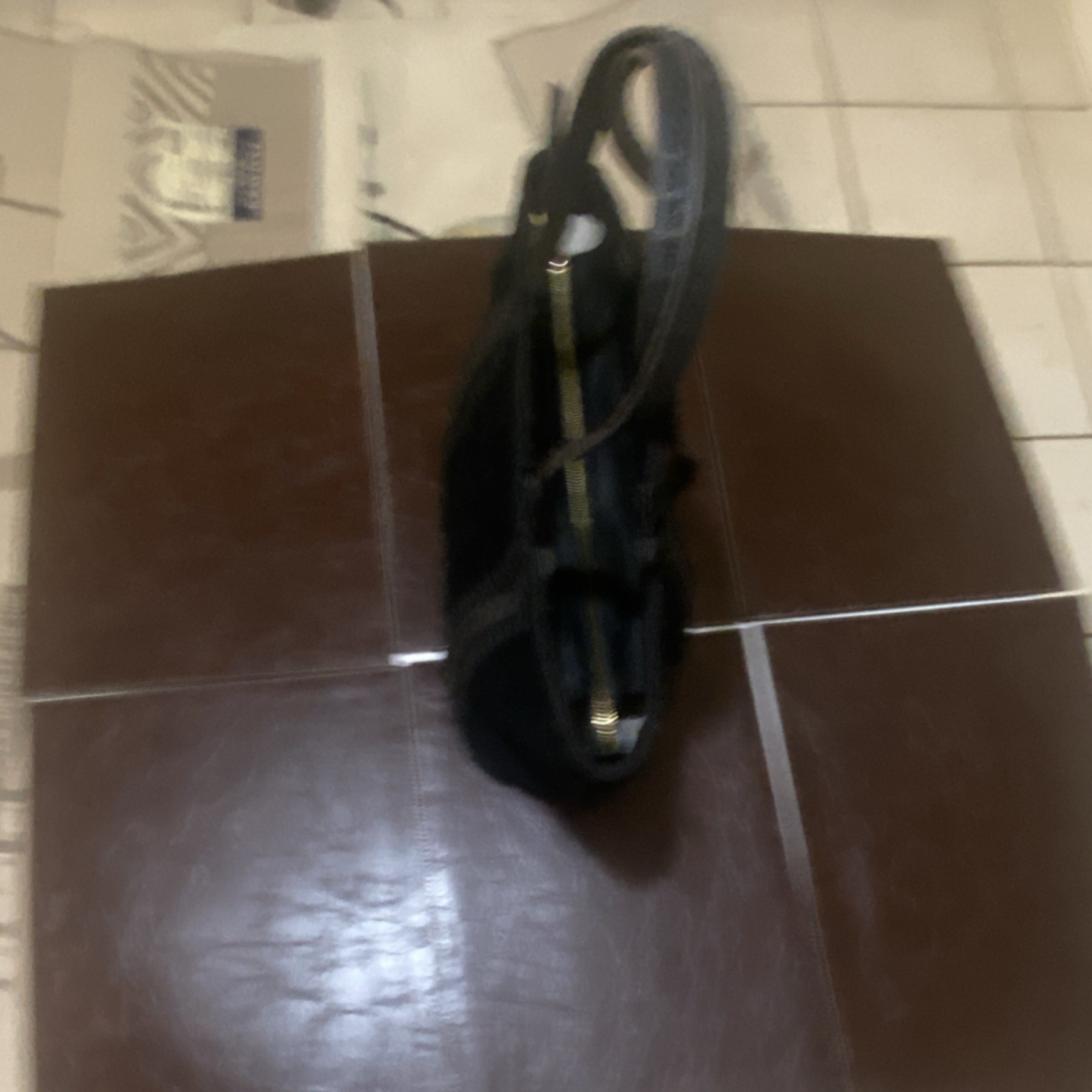 Black Women's Tote Bag Rectangle Solid Zip Gold H… - image 4