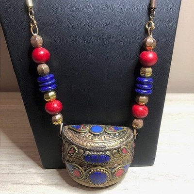 B36120 Tibetan Amulet Locket box Necklace Ornate Brass on Beaded Rope chain 28''