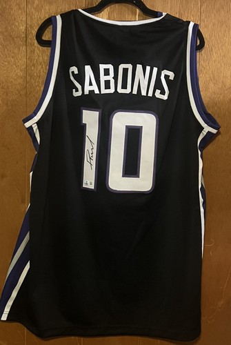 Domantas Sabonis Autographed Signed Sacramento Kings Kings Jersey Beckett AUTO Black 