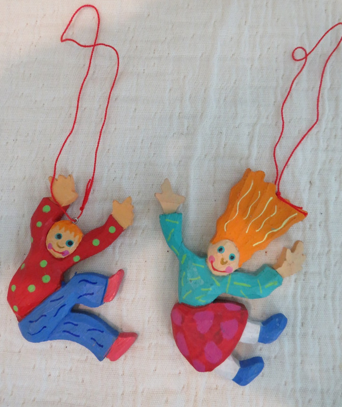 2 HANG EM HIGH ROBERT TOLANE HAND CARVED & PAINTED CHILDREN ORNAMENTS