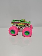 Hot Wheels Monster Trucks MIDNIGHT MADNESS 1:64 2023 Glow In The Dark