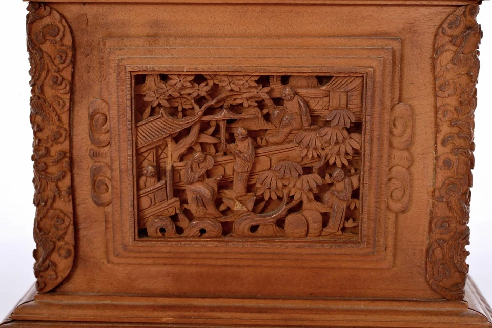 Figura de caja tallada en madera tallada de sándalo chino de 1930 Foto 4 de 4