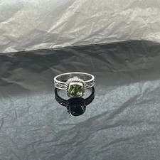 925 Sterling Silver Cushion-Cut Peridot Ring Size 7   3.7g Vintage Style