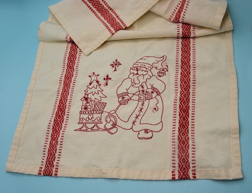 Red accented embroidered Christmas cotton tea towel Santa - Picture 3 of 4