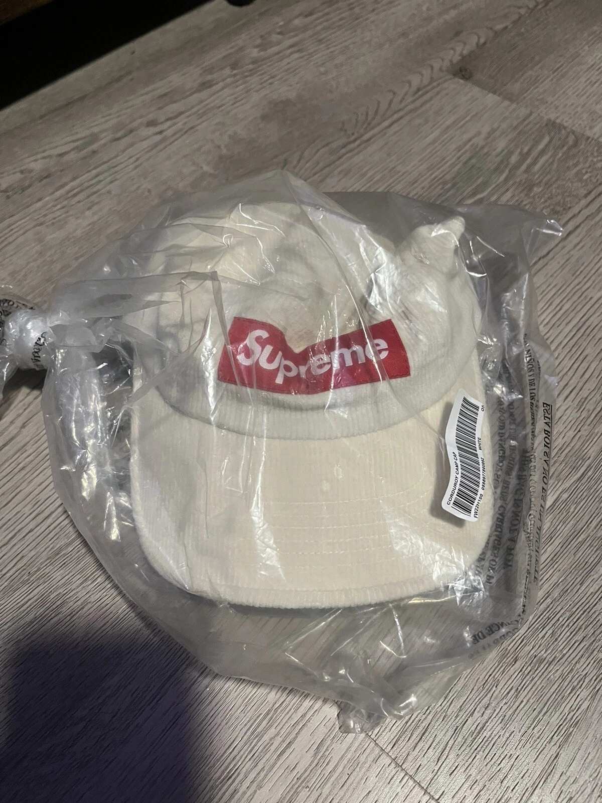 Casquette de camp Supreme Corduroy blanche