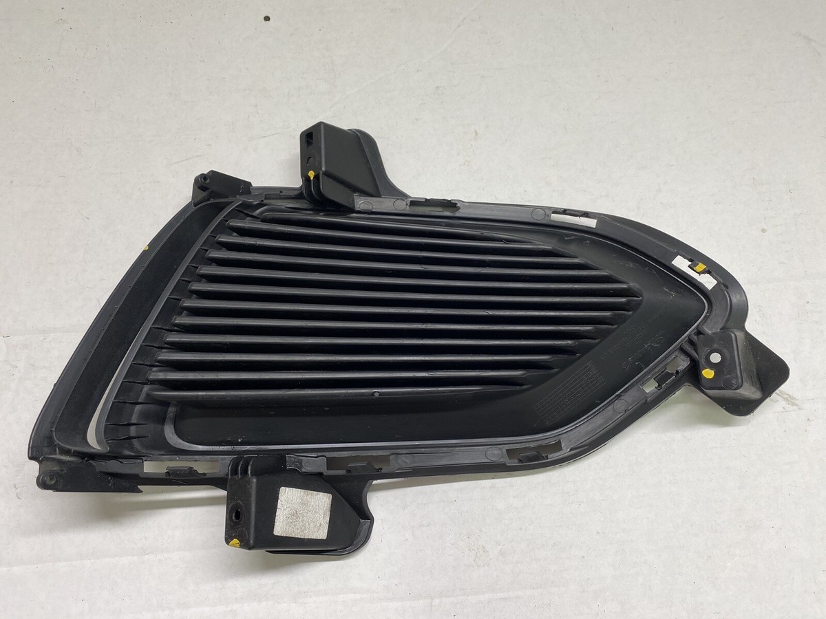 kumi☺︎ 2018-2022 Hyundai Accent LH Left Fog Lamp Cover 86523-J0000