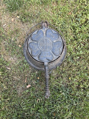 #ad Griswold Erie quot;Heart and Starsquot; No. 18 cast iron waffle iron on No. 88 base $500.00
