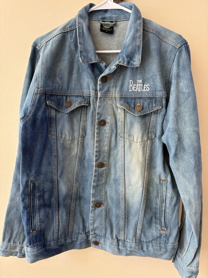 Chaqueta vaquera con estampado de batería The Beatles Apple Corps 2020 para hombre talla S Foto 2 de 4