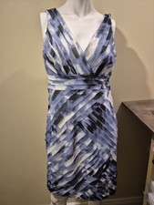Ann Taylor Blue White Raw Edge Diagonal Pleated Sheath Dress Size 4 Petite EUC