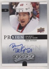 2015-16 Upper Deck MVP Pro Sign Danny DeKeyser #PS-DD Auto 01qm