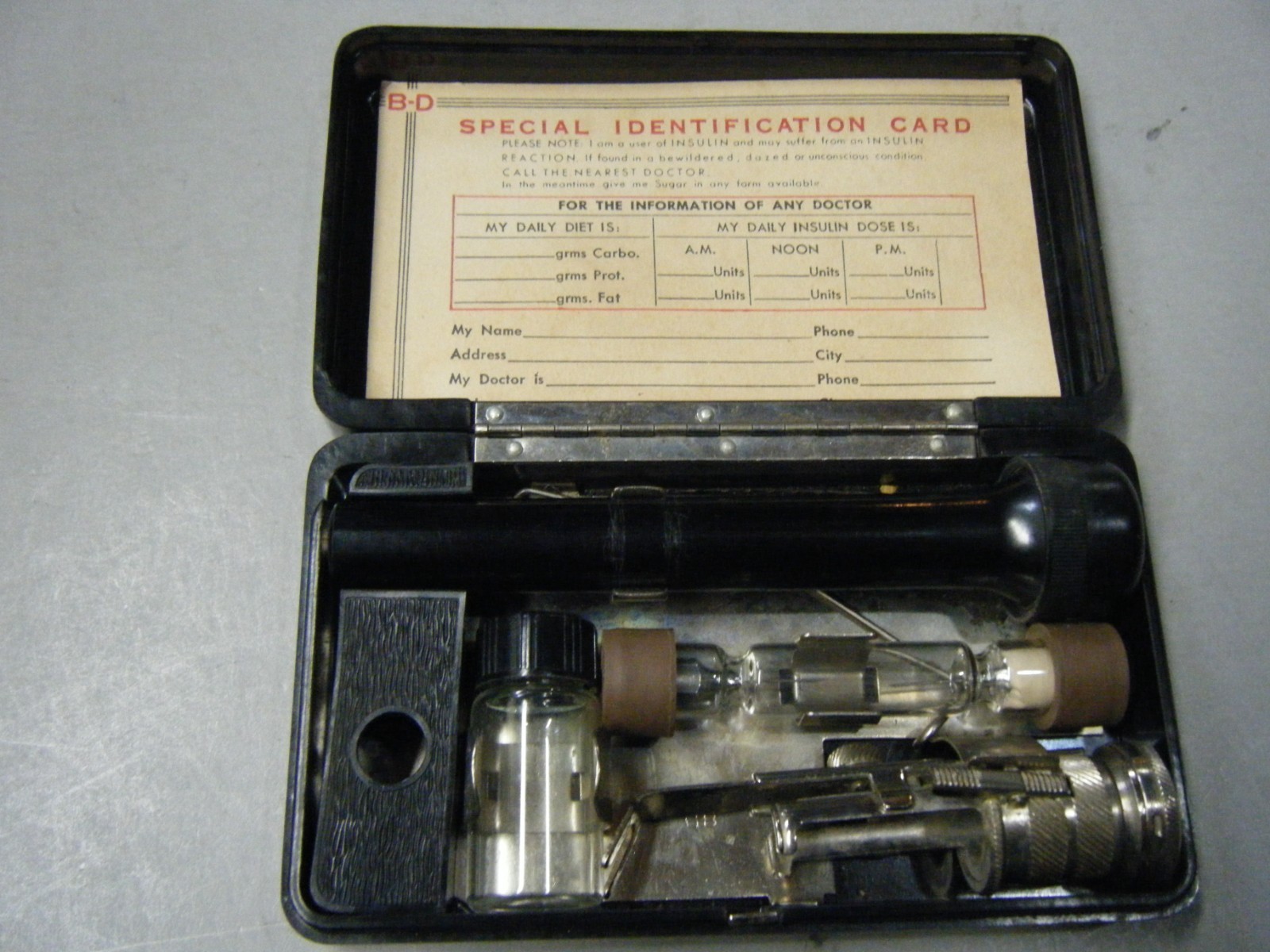 Vintage B-D Insulin Kit