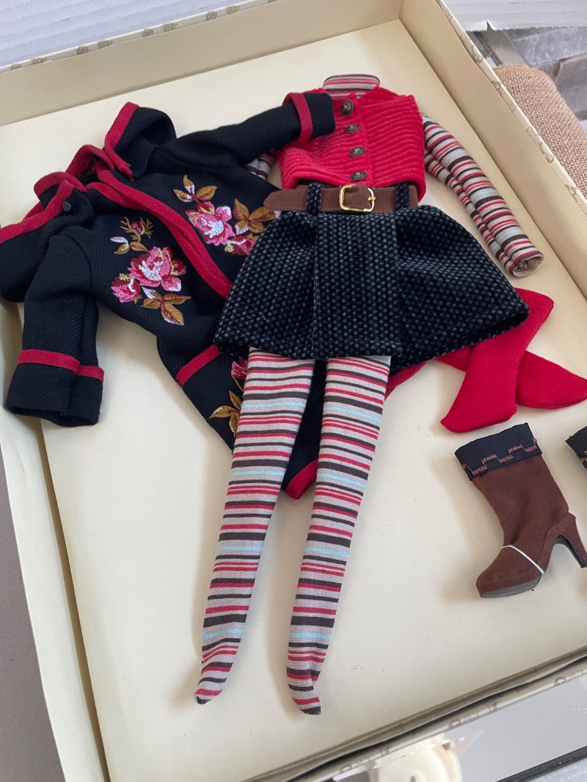 Аксессуары для кукол Tonner Ellowyne Wilde 16" Doll clothes Outfit Wrapped IN Ennui ensemble — фото 5