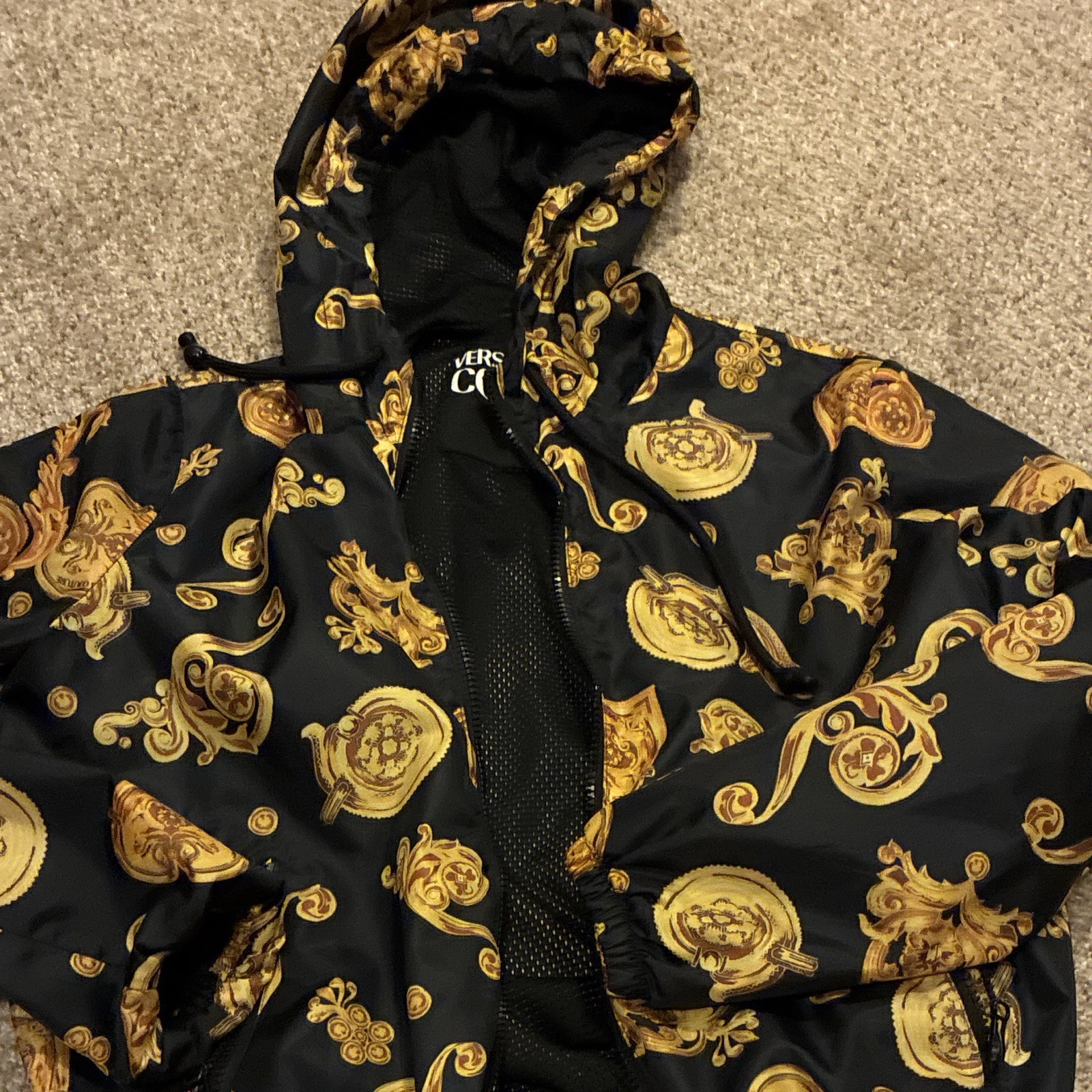 Versace Jeans Couture WoMen's Black/Gold Baroque Hooded Full Zip size S - product detail image 4