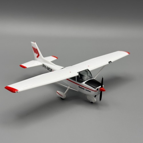 Herpa Wings Cessna 172 - 1/87 Herpa 019477 article n° 4013150019477 - Photo 6 sur 9