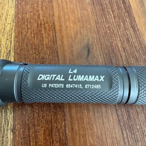 SureFire L4 LumaMax White LED Flashlight L4-HA-WH - Picture 2 of 7