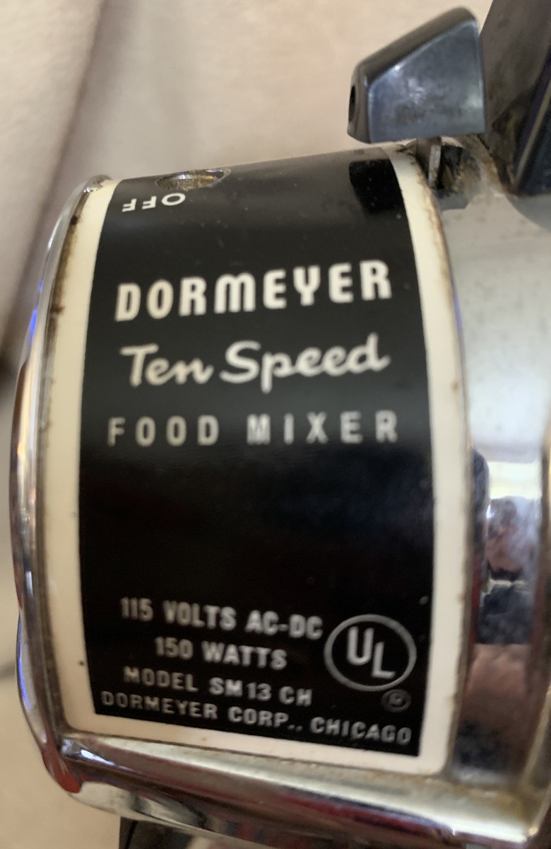 Vtg Dormeyer Silver Crest Stand Mixer Model SM13CH w/Bowls