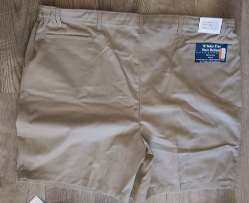 1 Cabela's Men 7-Pocket Hiker Shorts Size 50+2 new tan elastic belt loops w tags - Picture 9 of 13