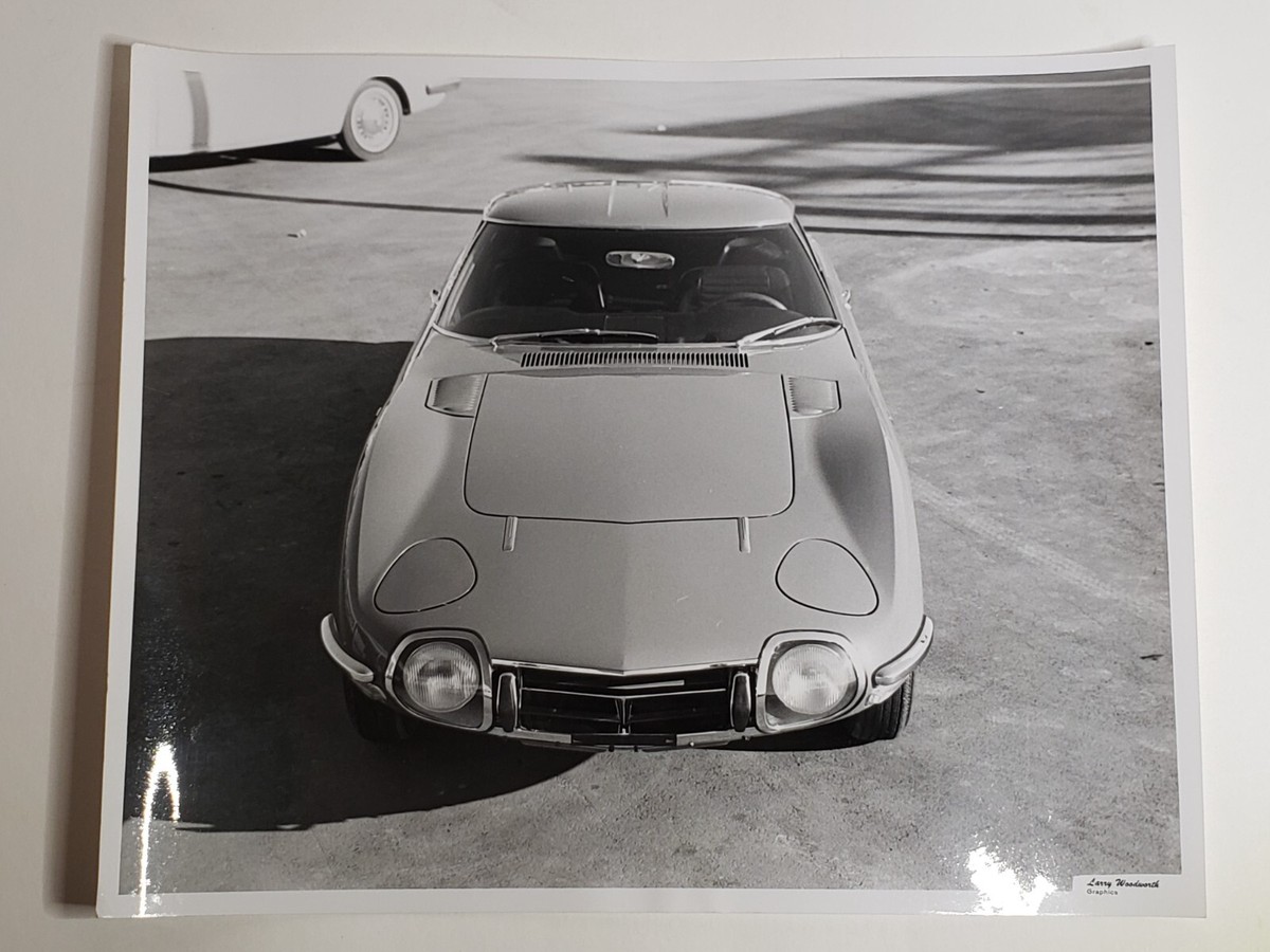 Toyota 2000GT Vintage B&W Photo Exterior Top Front View 1st