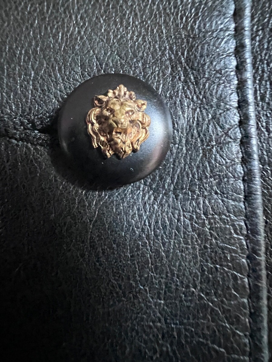 CHANEL BOUTIQUE 1980th Black Leather Jacket Gold Lion CC CHANEL BOUTIQUE 1980th Black Leather Jacket Gold Lion CC