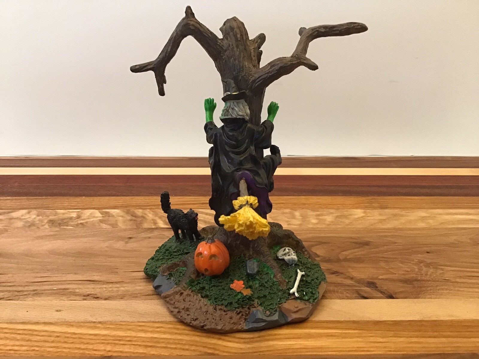 Picture 3 of 9