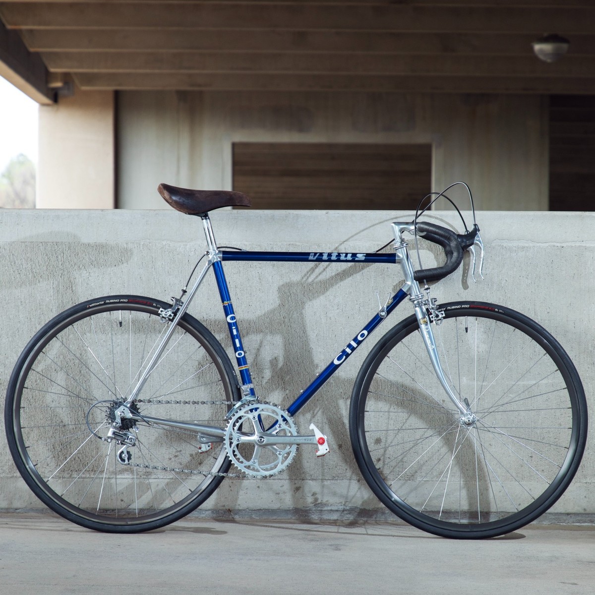 Vintage Vitus 979 Cilo Aluminum Road Bike - Shimano 600 - 55.5cm