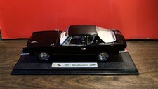 SIGNATURE MODELS 1:18 "1963 STUDEBAKER  AVANTI" BLACK METAL DIE-CAST AUTO w/box