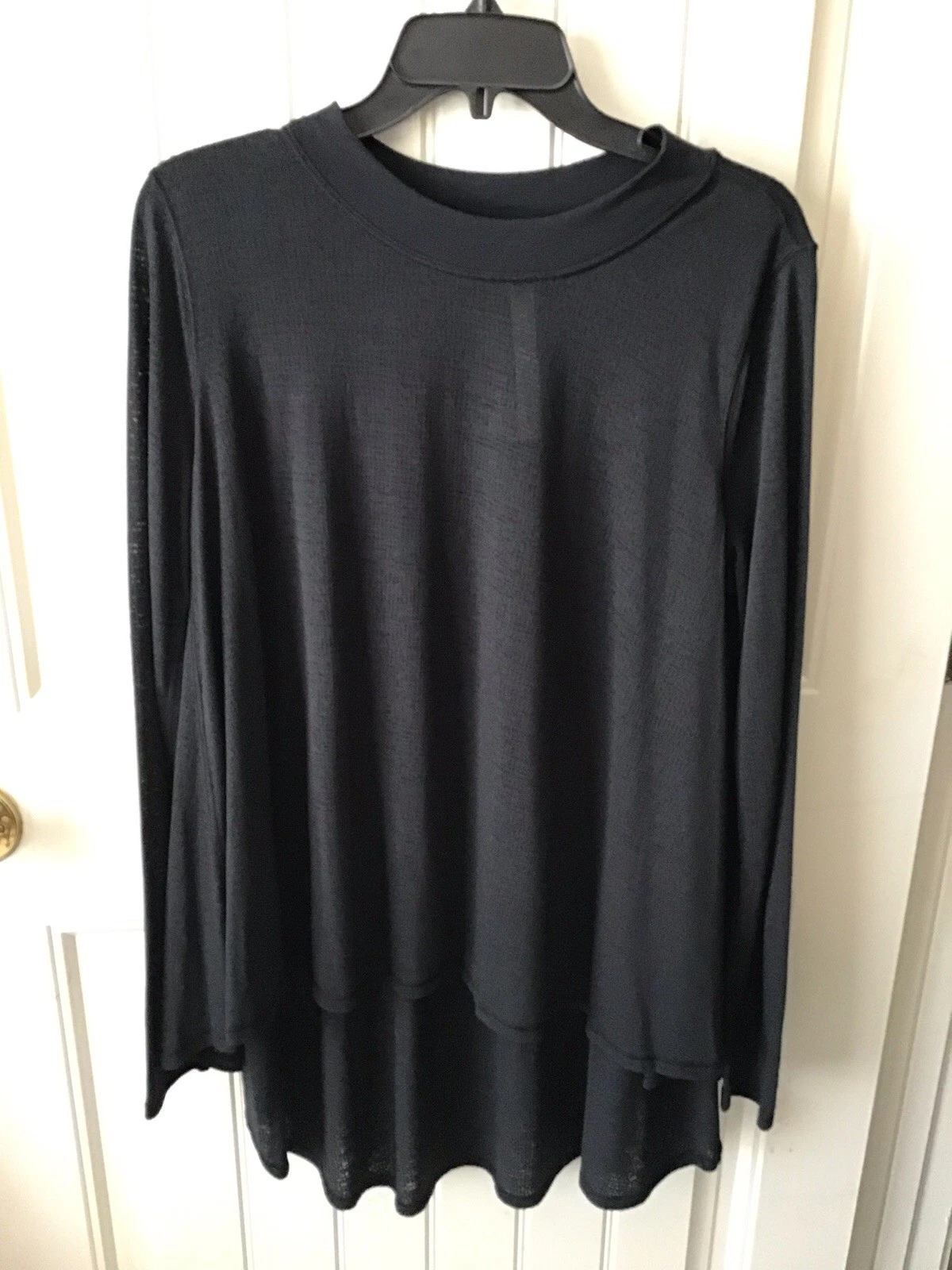 🌼Lululemon Dare to Drape Long Sleeve Black Size 8 High-Low Breezy Soft NWOT⭐️