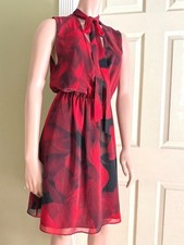 size 2-4/XS Alice & Olivia red/black floral chiffon lined dress, tie scarf neck