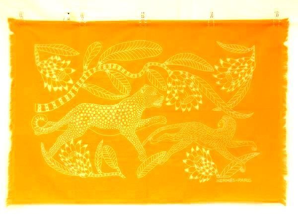 週末SALE⭐︎HERMES エルメスマットてんとう虫　草花柄　コットンフランス製 HERMES Paris Cotton Beach Towel Bath Mat Towel Leopards Orange 147