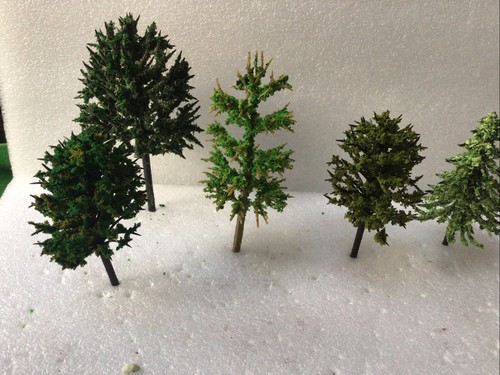 1/35th Scale Model Trees ( Set Of 5) Military Diarama .diorama TIB 74 - Picture 2 of 9