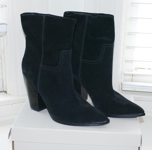 devin pointy toe bootie