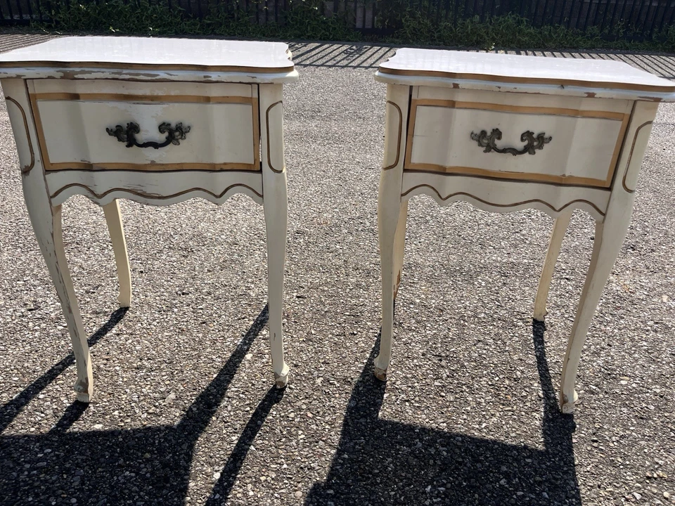 De colección Par de Mesitas de Noche Francesas Provinciales Conjunto Cajón Terminador Mesitas de Noche Foto 4 de 4