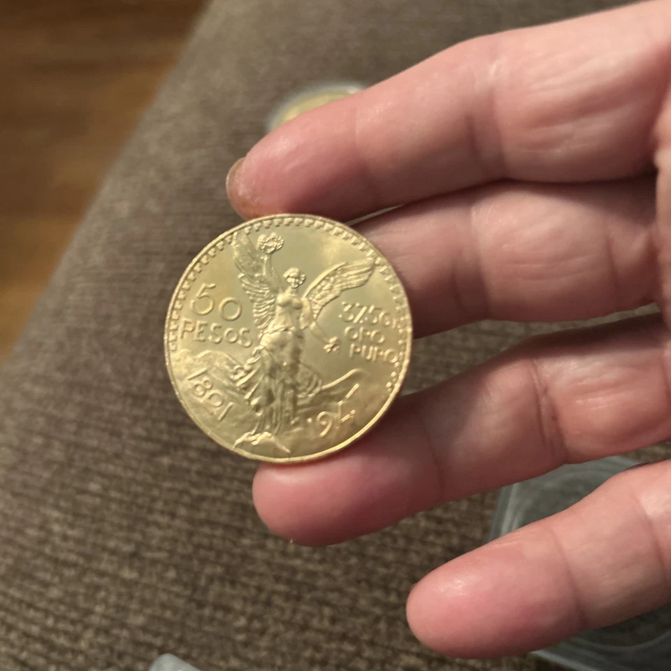 Moneda de 50 pesos de oro mexicano 1947 en estuche protector Foto 3 de 4