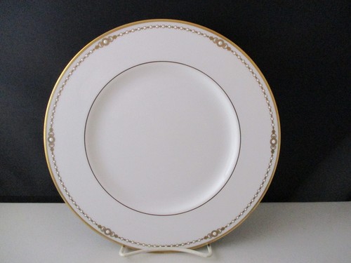 LENOX PEARL GOLD ACCENT PLATE 9 1/2" -0705A - 第 1/3 張圖片