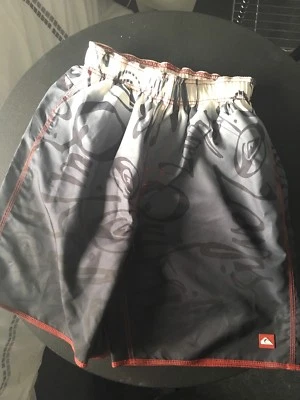 Short de Surf QuickSilver Taille M - Photo 1/4