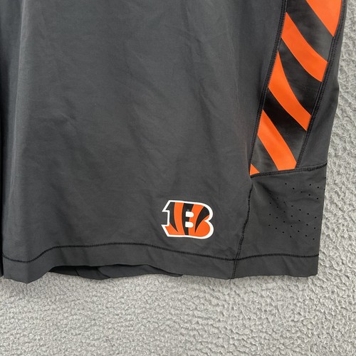 Cincinnati Bengals Shorts Herren 2XL schwarz orange NFL Football auf dem Feld Nike Logo - Bild 6 von 16