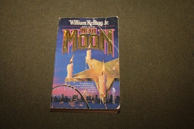New Moon by William Relling Jr. 1987 PB 1st Print Tor Horror w/ Embossed Cover