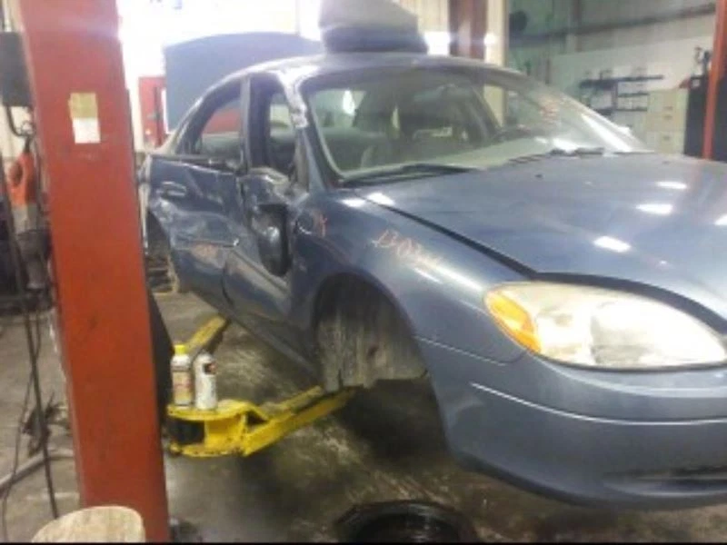 Condensador de CA estilo bloque roscado se adapta a 96-00 SABLE 15697 Foto 3 de 4