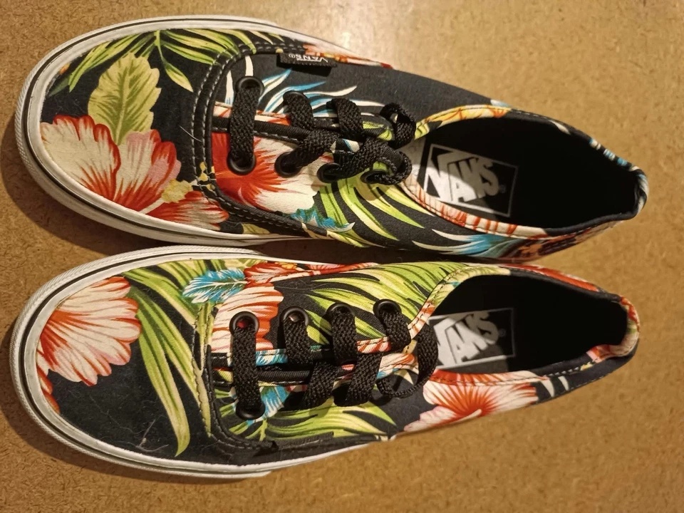 Vans Authentic, foto 1 di 3