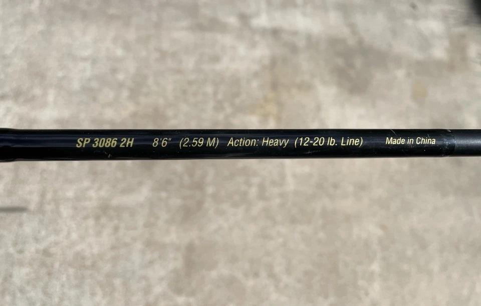 Shakespeare Intrepid Titanium IM7 Graphite SP 3086 2H 8’ 6” HVY 2-pc Spin Rod - Image 3 of 4