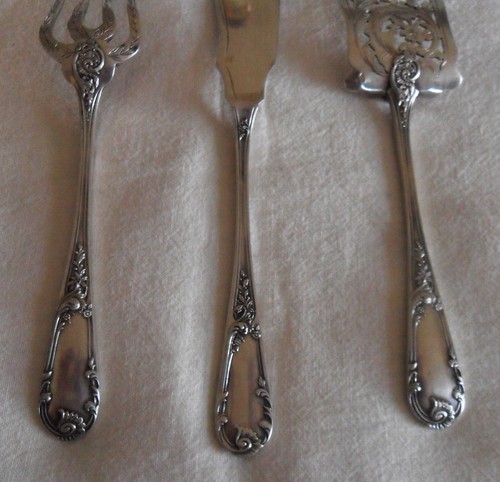 Antiker französischer Vintage gestempelter Silberfisch? Spargel? SET Gabelmesser Löffel 3 Stck. - Bild 11 von 12